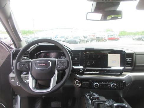 New 2026 GMC Sierra 1500 SLT w/ SLT Premium Package AWD/4WD image 17