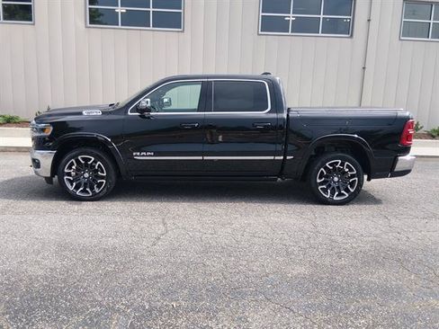 Used 2025 RAM 1500 Limited AWD/4WD image 6