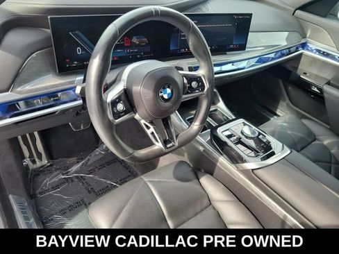 Used 2023 BMW 740i RWD image 25