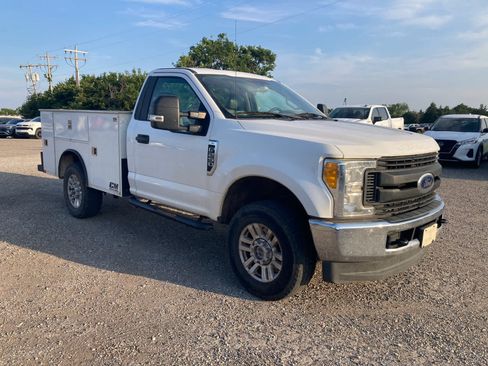 Used 2017 Ford F250 XL w/ Power Equipment Group AWD/4WD image 8
