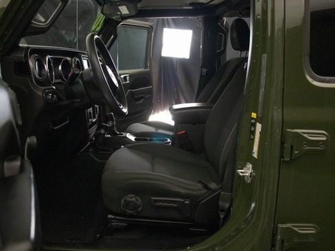 Used 2020 Jeep Wrangler Unlimited Sport image 24