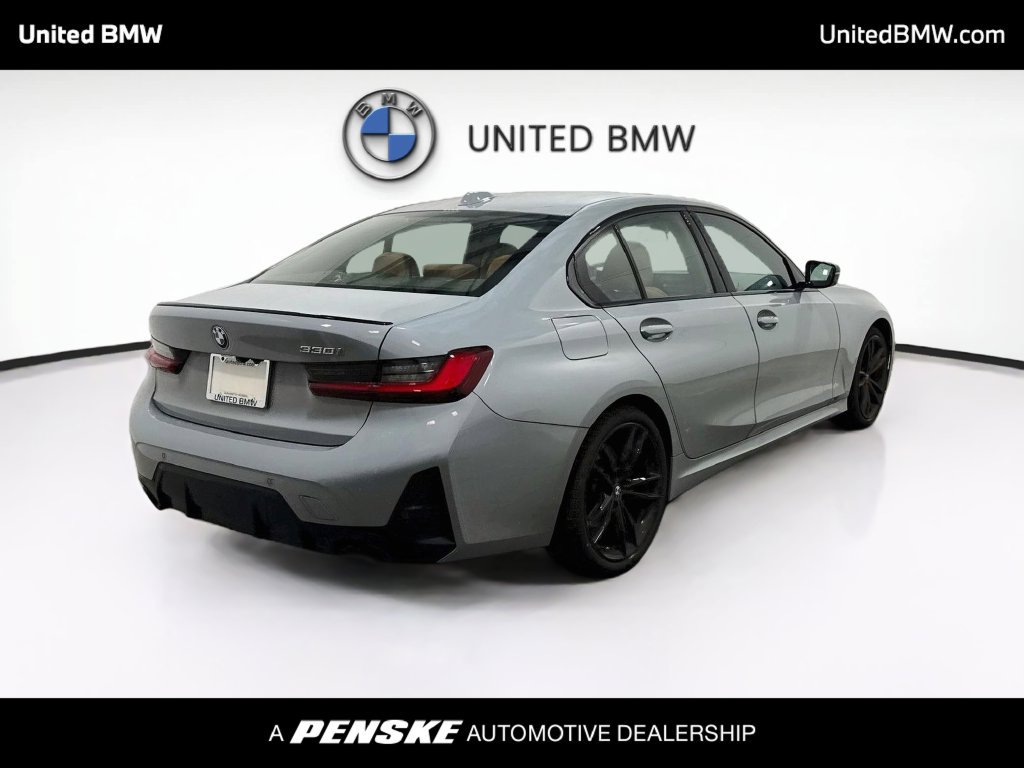 Certified 2023 BMW 330i Sedan w/ M Sport Package RWD image 5