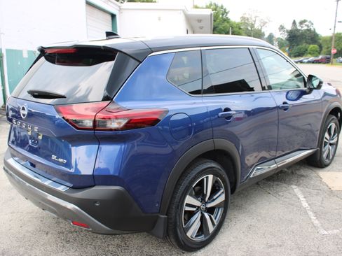 Certified 2023 Nissan Rogue SL w/ SL Premium Package AWD/4WD image 8