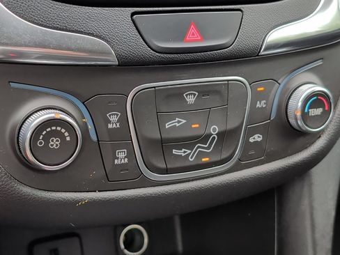 Used 2018 Chevrolet Equinox LT AWD/4WD image 27