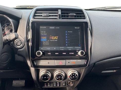 Used 2025 Mitsubishi Outlander Sport SE image 15