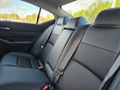 New 2025 Nissan Altima 2.5 SR image 26