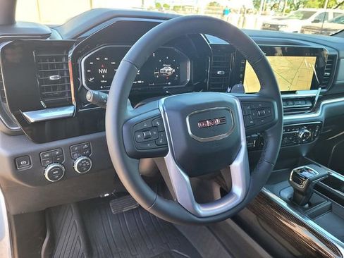 New 2026 GMC Sierra 1500 Elevation w/ Elevation Premium Package AWD/4WD image 9