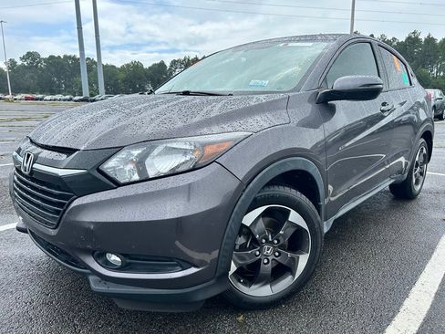 Used 2018 Honda HR-V EX image 1