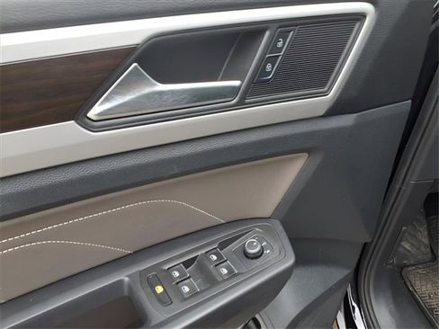 Used 2022 Volkswagen Atlas SE image 22