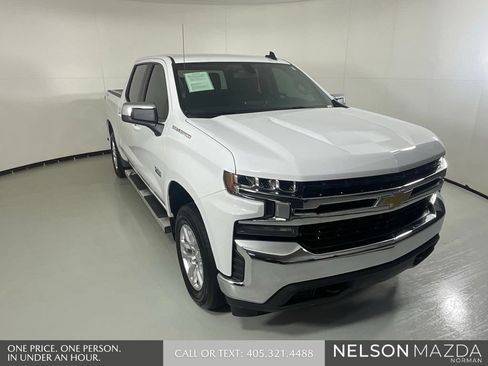 Used 2021 Chevrolet Silverado 1500 LT AWD/4WD image 3