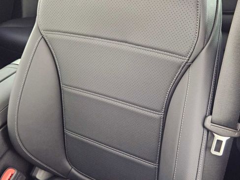 New 2025 Mercedes-Benz GLC 350e 4MATIC image 42