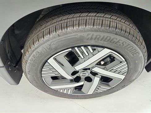 Certified 2026 Nissan Kicks SV FWD image 28