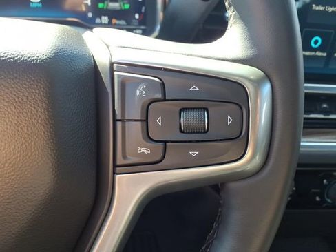 Used 2023 Chevrolet Silverado 1500 LT image 9