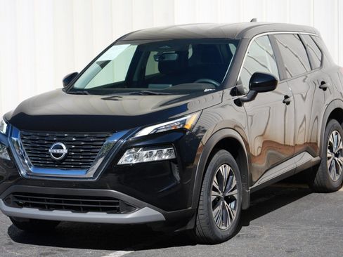 Used 2023 Nissan Rogue SV FWD image 40