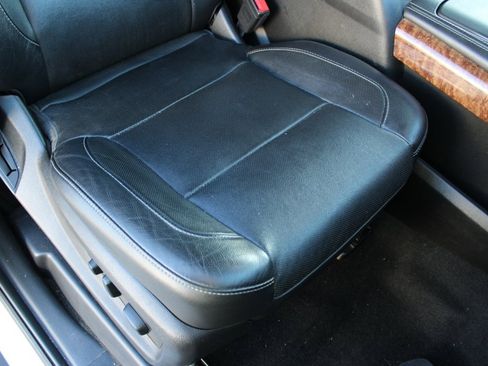 Used 2019 Chevrolet Tahoe Premier image 28