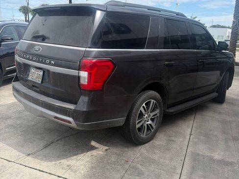 Used 2024 Ford Expedition XLT RWD image 5