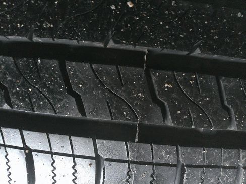 Used 2022 Nissan Pathfinder SL w/ SL Black Package image 16