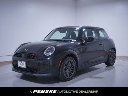 Used 2025 MINI Cooper S image 1