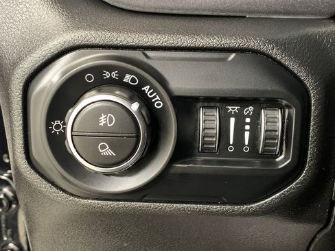 Used 2021 Jeep Gladiator Mojave image 11