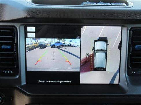 Used 2023 Ford Bronco Outer Banks image 26