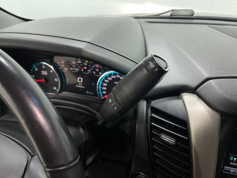 Used 2019 GMC Yukon XL Denali w/ Open Road Package image 28