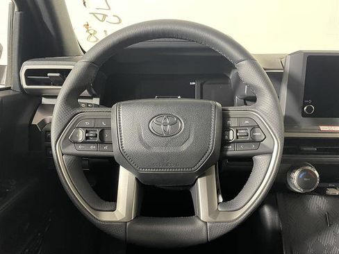 New 2026 Toyota 4Runner SR5 AWD/4WD image 13