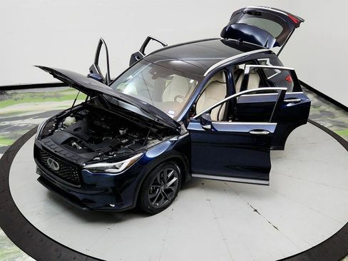 Used 2019 INFINITI QX50 Essential w/ Sensory Package FWD image 37