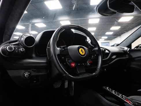 Used 2021 Ferrari F8 Tributo image 25