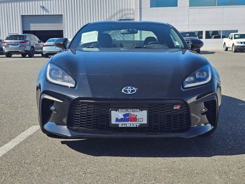 Used 2025 Toyota GR86 Premium w/ Performance Package RWD image 8