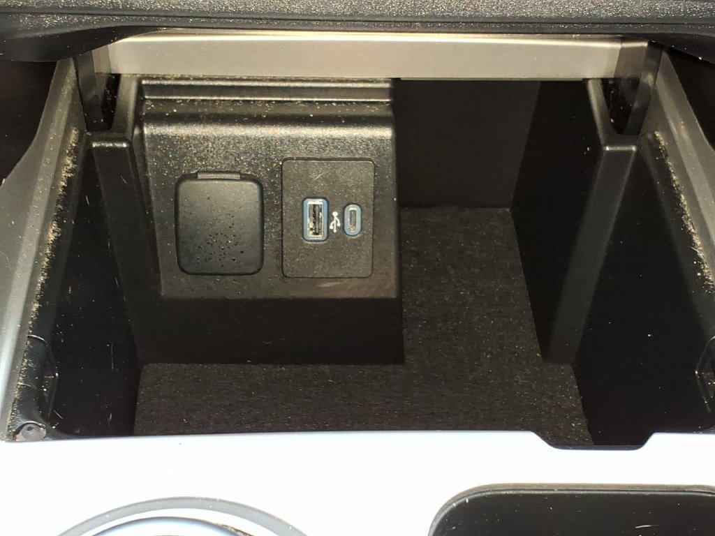 Certified 2023 Ford Explorer ST-Line AWD/4WD image 18