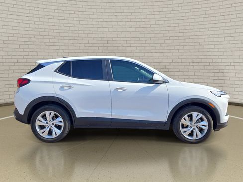 Used 2024 Buick Encore GX Preferred w/ Comfort Package FWD image 4