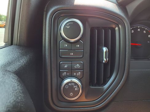 Used 2025 GMC Sierra 2500 Pro w/ 1SA Pro Safety Plus Package AWD/4WD image 14