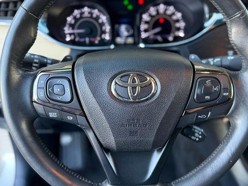 Used 2014 Toyota Avalon Limited image 21