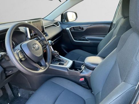 Used 2024 Toyota RAV4 LE image 9