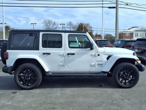 Used 2021 Jeep Wrangler Unlimited Sahara w/ Cold Weather Group image 2