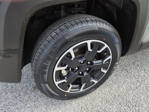 Used 2023 Jeep Renegade Latitude AWD/4WD image 10