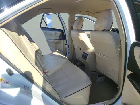 Used 2017 Toyota Camry XLE image 17