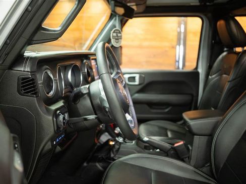 Used 2023 Jeep Wrangler Unlimited Sahara w/ Cold Weather Group image 8