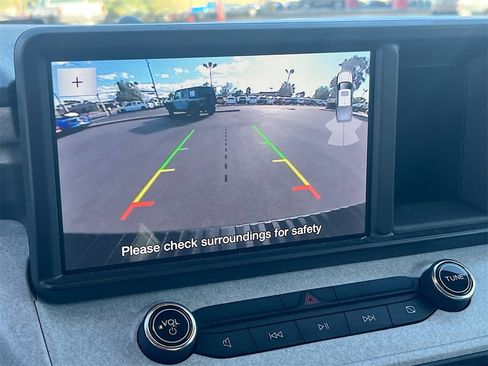 Used 2024 Ford Maverick XLT image 13