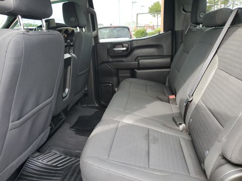 Used 2022 Chevrolet Silverado 1500 Custom image 12