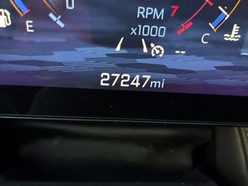 Used 2026 Chevrolet Equinox LT AWD/4WD image 15
