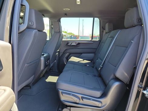 New 2026 Chevrolet Suburban LS w/ LS Custom Edition RWD image 9