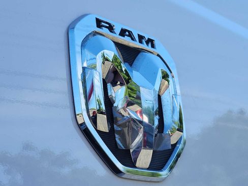 Used 2025 RAM ProMaster 2500 w/ Convenience Group FWD image 29