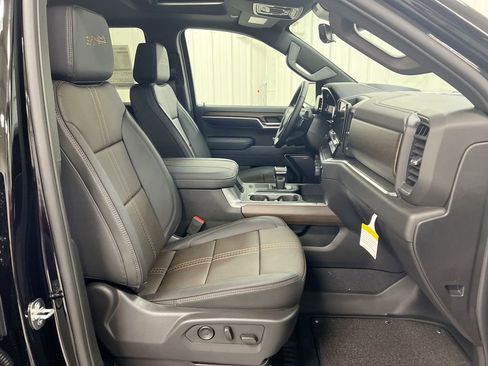 Used 2024 Chevrolet Silverado 1500 High Country w/ Midnight Edition AWD/4WD image 23