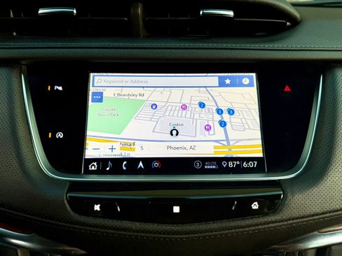 Used 2020 Cadillac XT5 Premium Luxury image 16