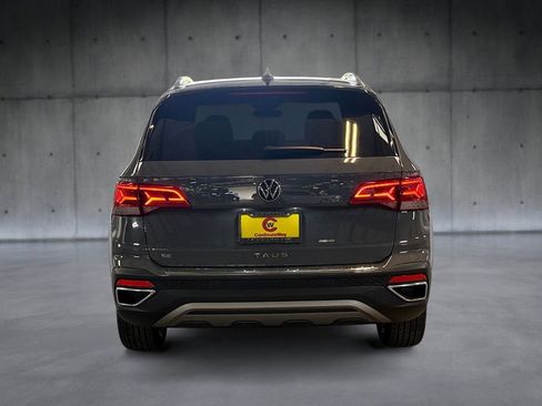 Used 2024 Volkswagen Taos SE image 4