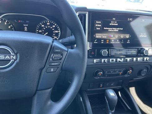 New 2025 Nissan Frontier SV image 28