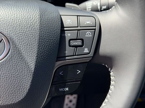 Used 2026 Toyota Camry SE FWD image 23
