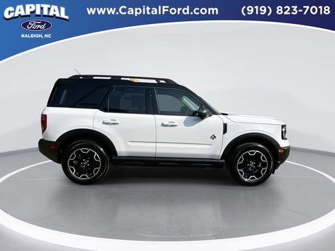Certified 2025 Ford Bronco Sport Outer Banks w/ Outer Banks Tech Package+ image 9