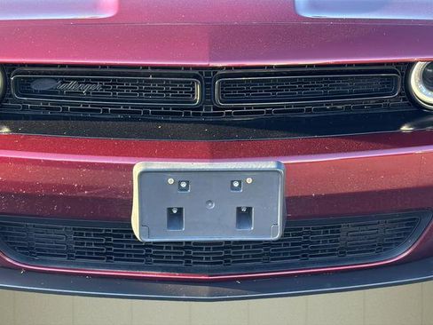 Certified 2019 Dodge Challenger SXT w/ Blacktop Package image 9